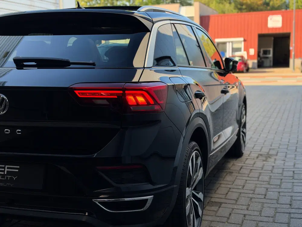 Volkswagen T-Roc 1.5 TSI Sport 3x R-Line Pano uit 2019, foto 13