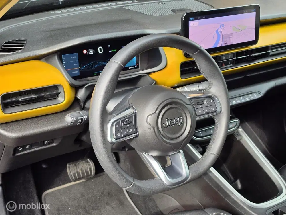 Jeep Avenger SUMMIT 54kWh ACC CAMERA KEYLESS CARPLAY ST uit 2023, foto 3