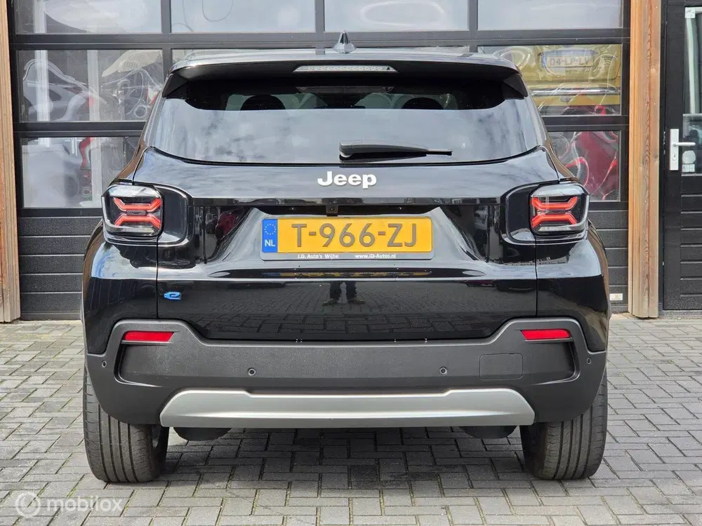Jeep Avenger SUMMIT 54kWh ACC CAMERA KEYLESS CARPLAY ST uit 2023, foto 7