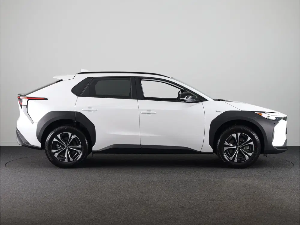 Toyota bZ4X Dynamic 71 kWh *DEMO* uit 2025, foto 3