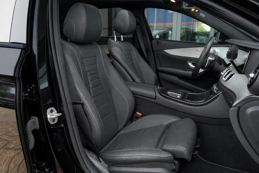 Mercedes-Benz E-Klasse E300e AMG 320pk Panoramadak Burmester uit 2022, foto 12
