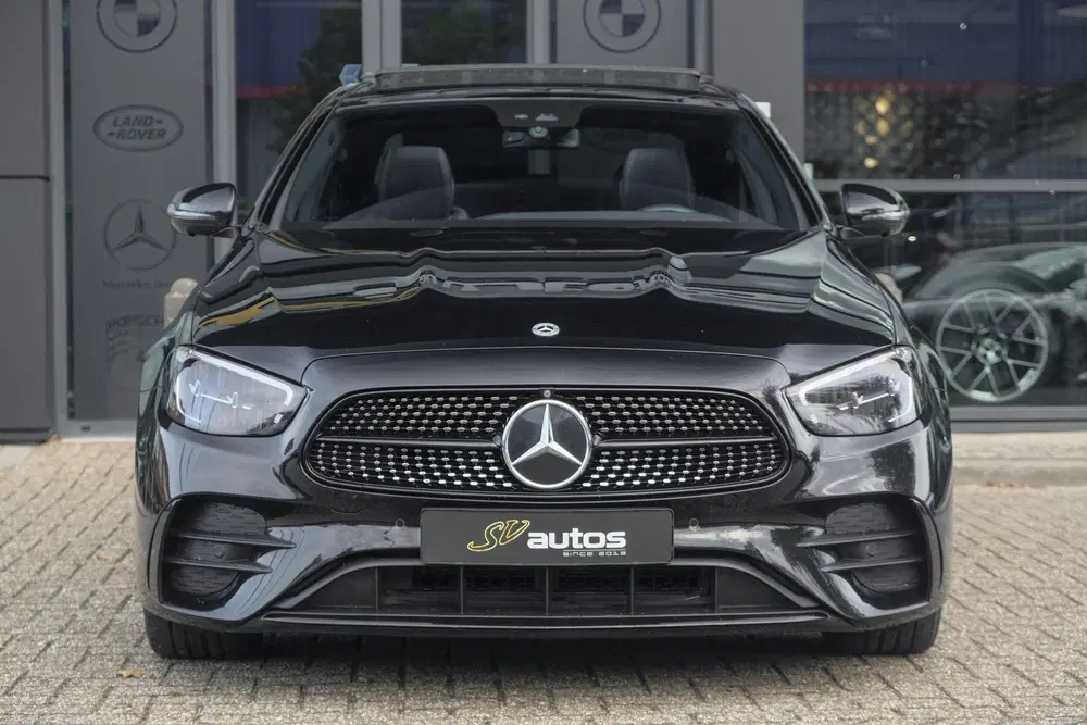 Mercedes-Benz E-Klasse E300e AMG 320pk Panoramadak Burmester uit 2022, foto 14