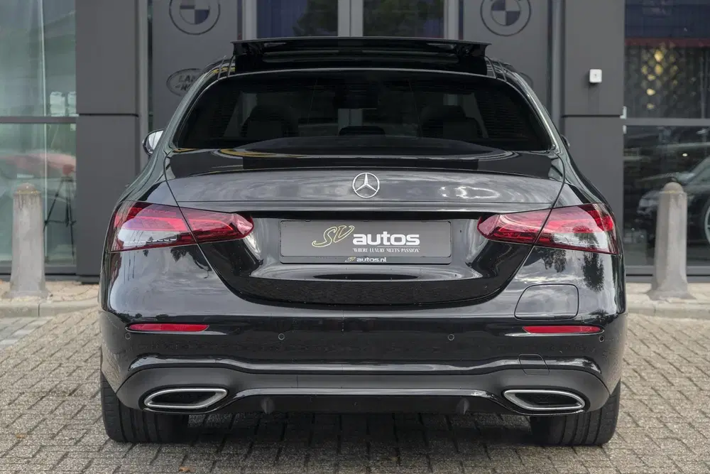 Mercedes-Benz E-Klasse E300e AMG 320pk Panoramadak Burmester uit 2022, foto 15