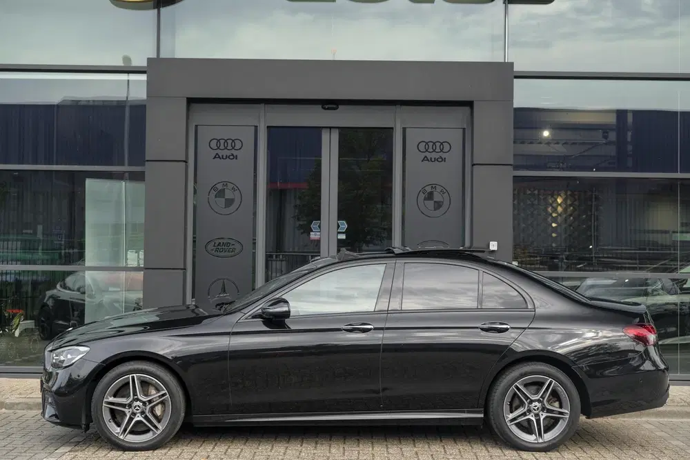 Mercedes-Benz E-Klasse E300e AMG 320pk Panoramadak Burmester uit 2022, foto 5