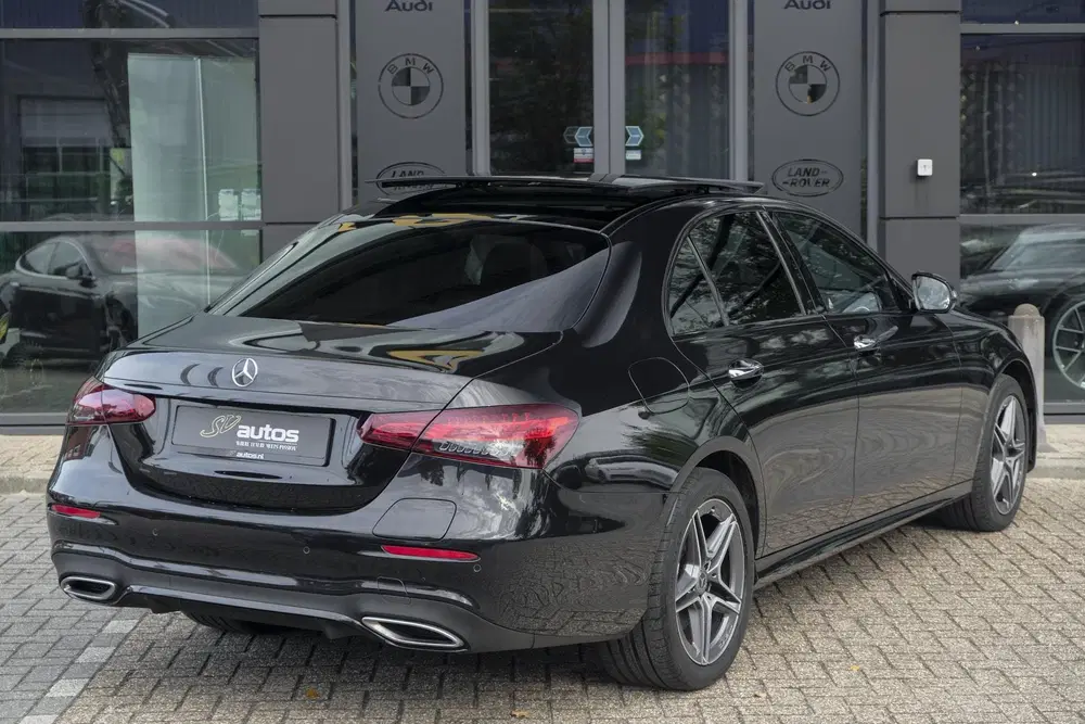Mercedes-Benz E-Klasse E300e AMG 320pk Panoramadak Burmester uit 2022, foto 7