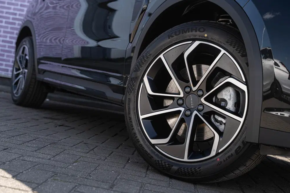 Lynk & Co 01 Plug-in Hybrid 1.5 Core uit 2025, foto 11