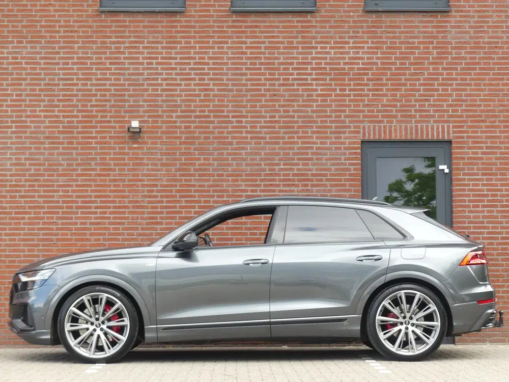 Audi Q8 60 TFSI e quattro S Competition B&O Trekha uit 2021, foto 3