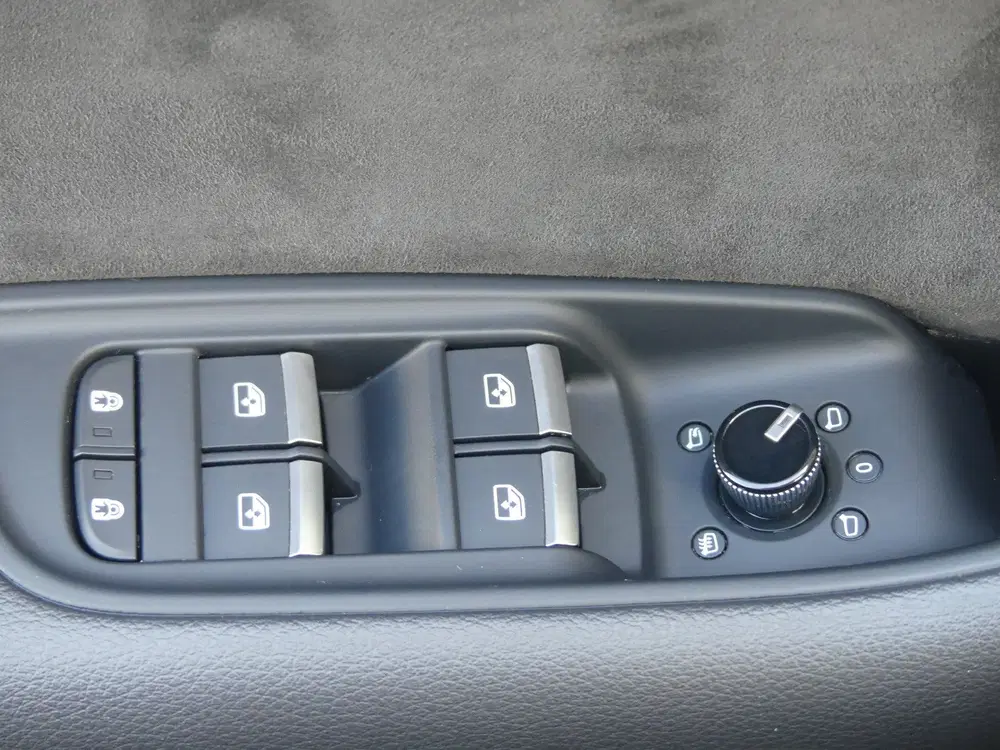 Audi Q8 60 TFSI e quattro S Competition B&O Trekha uit 2021, foto 9