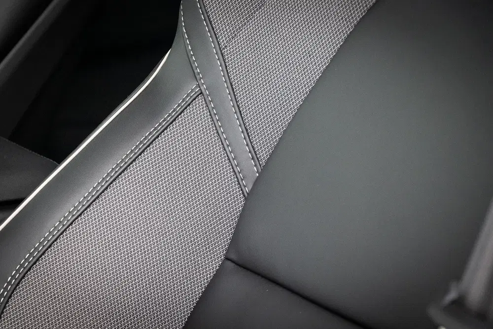 Volvo XC60 2.0 T8 Plug-in hybrid AWD Ultra Black Edit uit 2025, foto 11