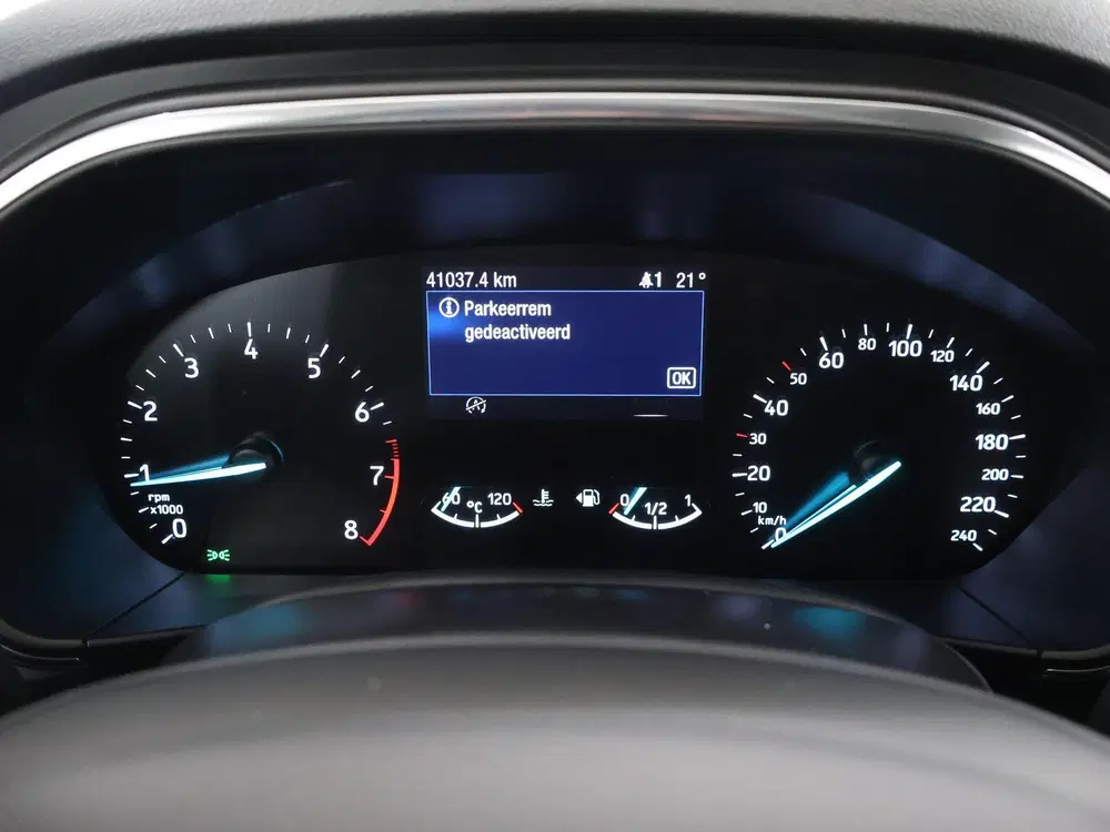 Ford Focus 1.0 EcoBoost Titanium Business uit 2020, foto 13
