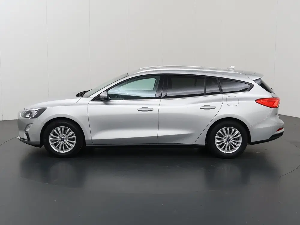 Ford Focus 1.0 EcoBoost Titanium Business uit 2020, foto 5