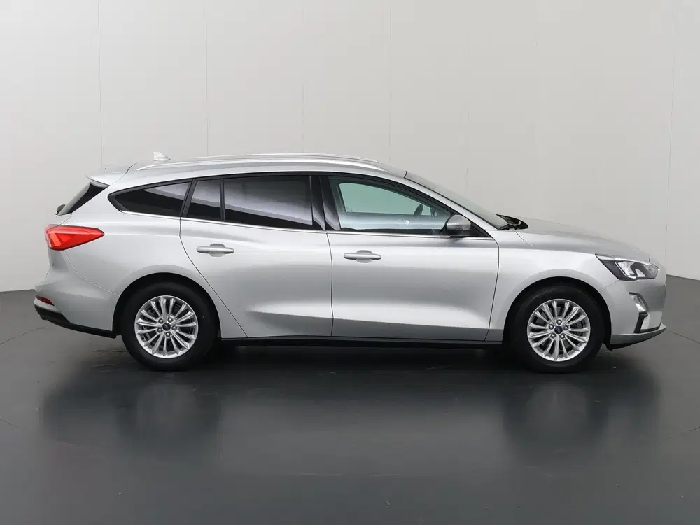 Ford Focus 1.0 EcoBoost Titanium Business uit 2020, foto 6
