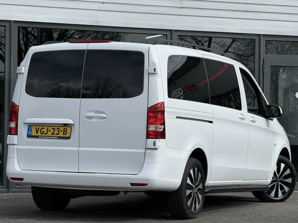 Mercedes-Benz Vito eVito Lang Launch Edition 41 kWh uit 2020, foto 2