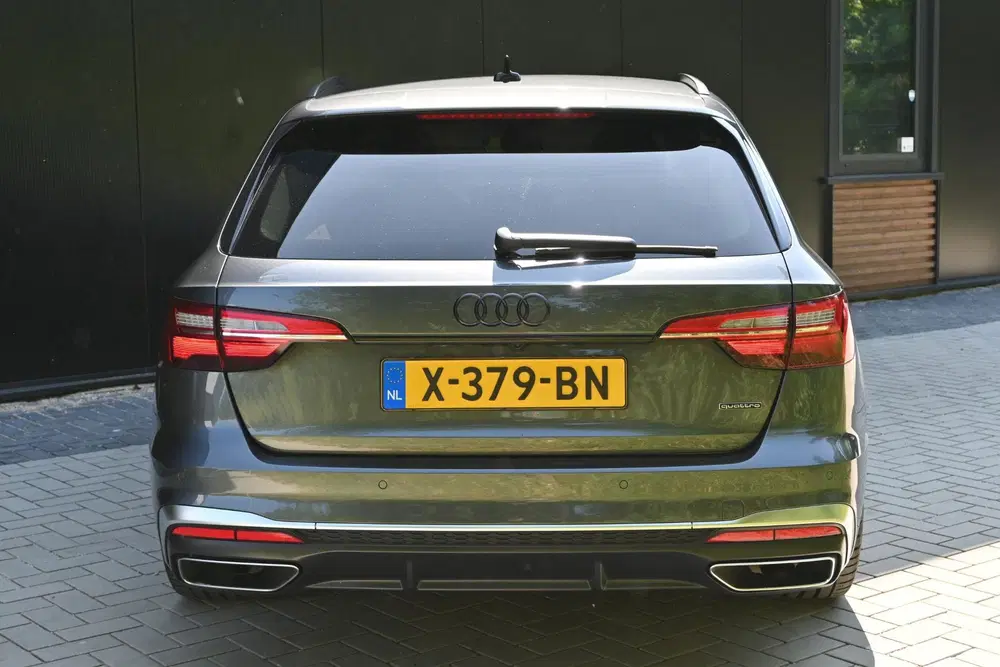 Audi A4 45 TFSI quattro S edition uit 2020, foto 4