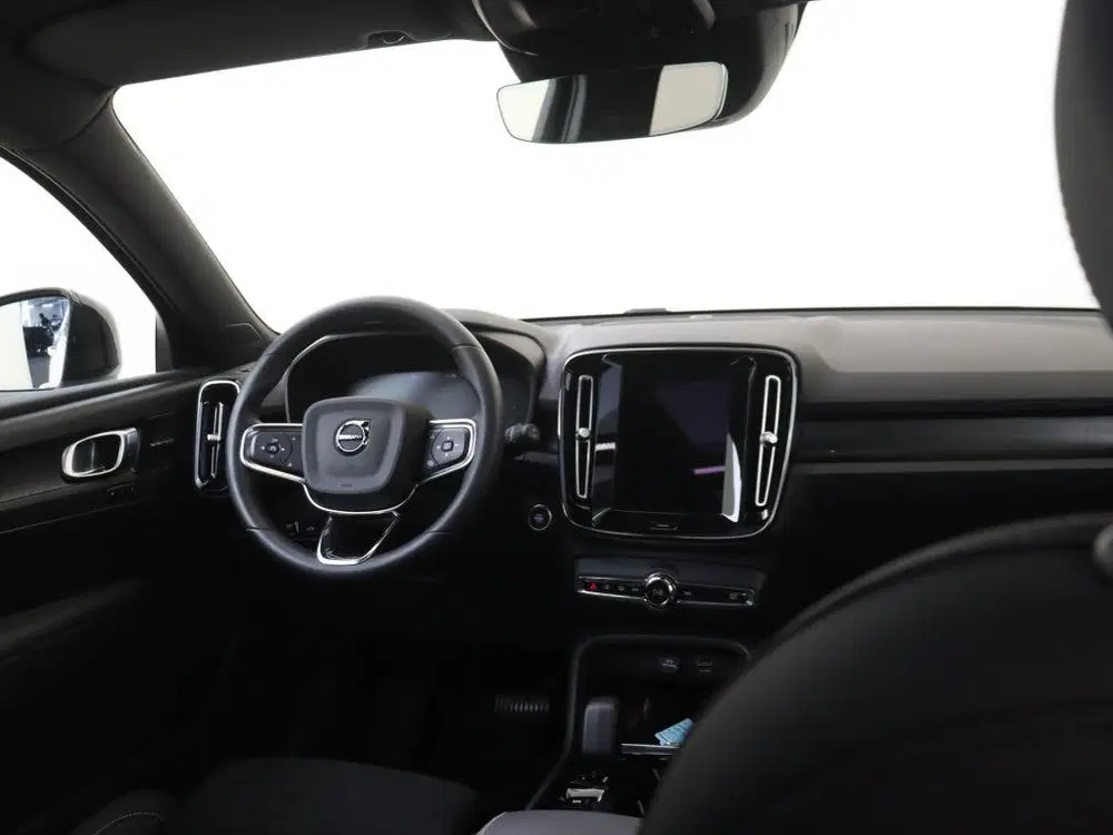 Volvo XC40 T5 Plus Dark uit 2023, foto 10