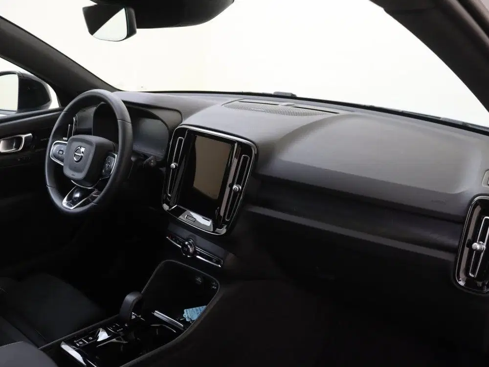 Volvo XC40 T5 Plus Dark uit 2023, foto 12