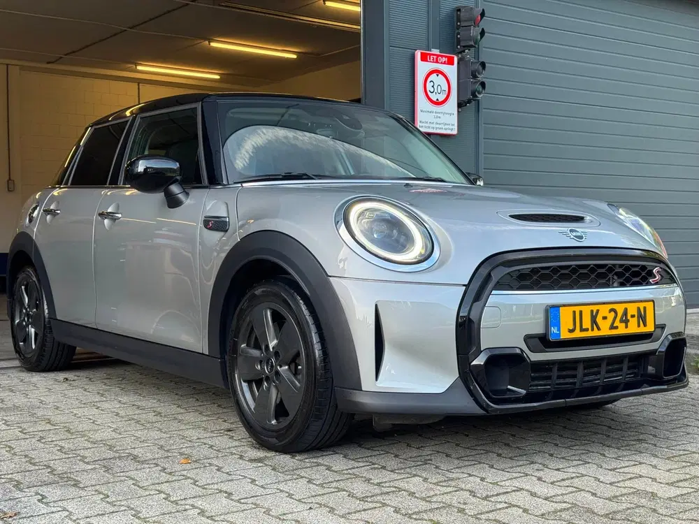 Mini Cooper S 2.0 Cooper S Classic uit 2023, foto 4