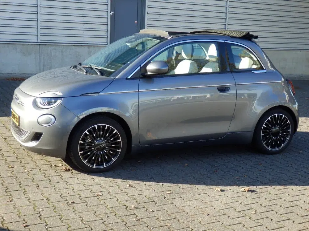 Fiat 500e La Prima 42 kWh uit 2021, foto 3