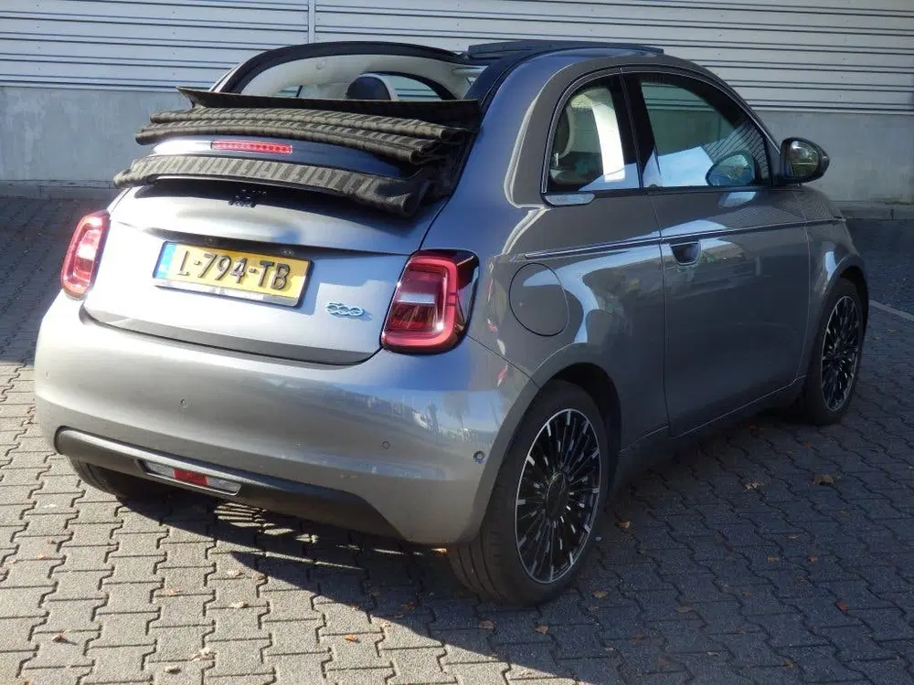 Fiat 500e La Prima 42 kWh uit 2021, foto 4
