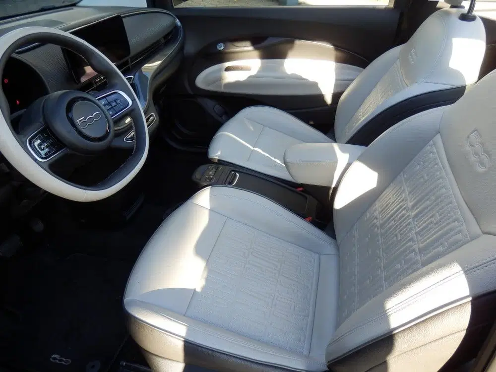 Fiat 500e La Prima 42 kWh uit 2021, foto 9