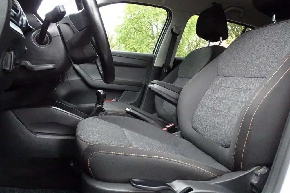 Skoda Fabia 1.0 TSI Bus. Edition Navigatie Trekhaak 1e uit 2022, foto 10