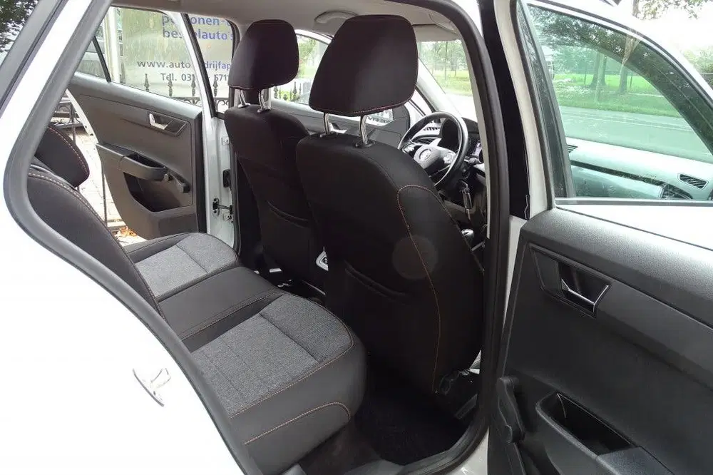 Skoda Fabia 1.0 TSI Bus. Edition Navigatie Trekhaak 1e uit 2022, foto 8