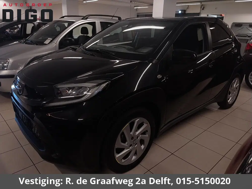 Toyota Aygo X 1.0 VVT-i MT first uit 2023