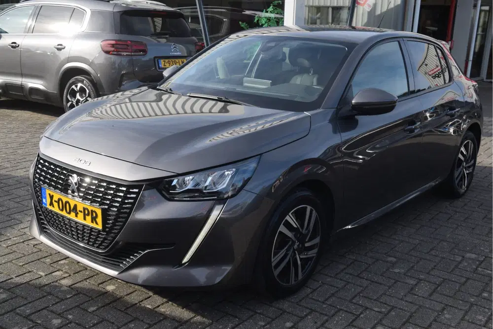 Peugeot 208 1.2 PureTech Allure Pack LED uit 2020, foto 2
