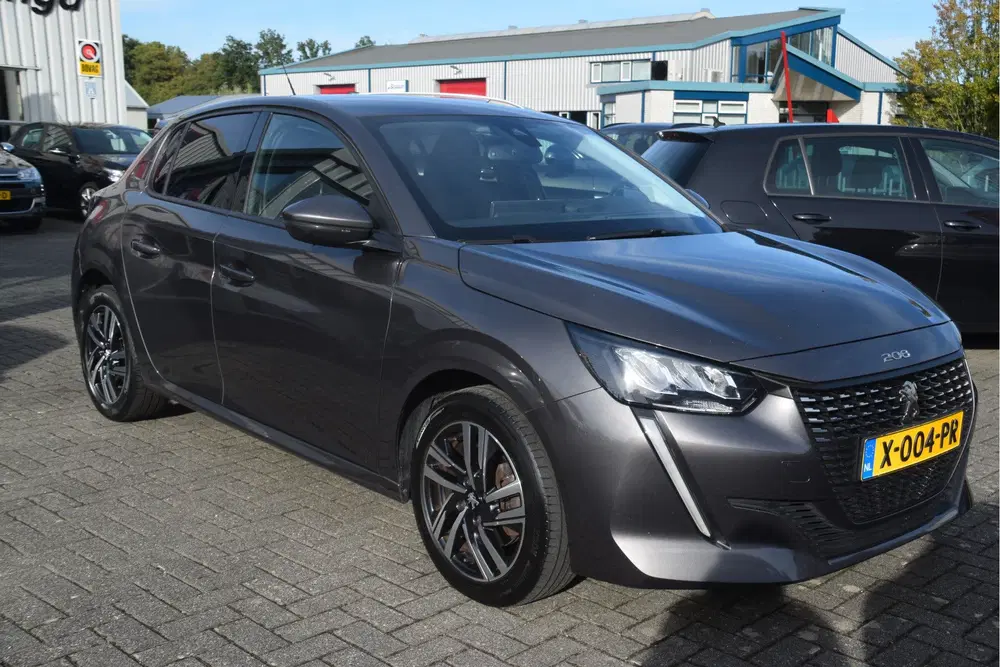 Peugeot 208 1.2 PureTech Allure Pack LED uit 2020, foto 3