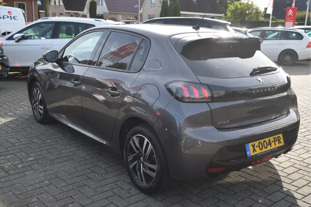 Peugeot 208 1.2 PureTech Allure Pack LED uit 2020, foto 4