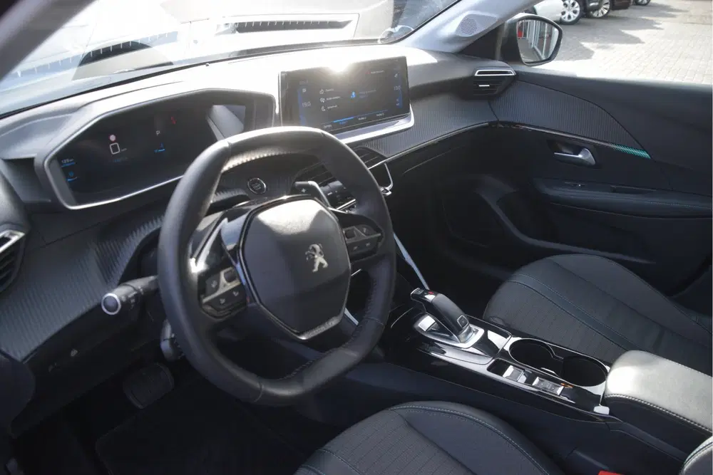 Peugeot 208 1.2 PureTech Allure Pack LED uit 2020, foto 7