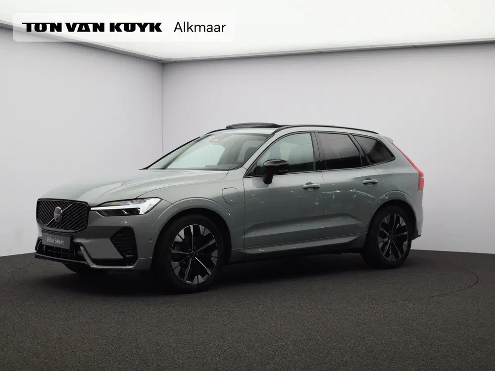 Volvo XC60 T6 AWD Plug-in hybrid Ultra Dark uit 2026