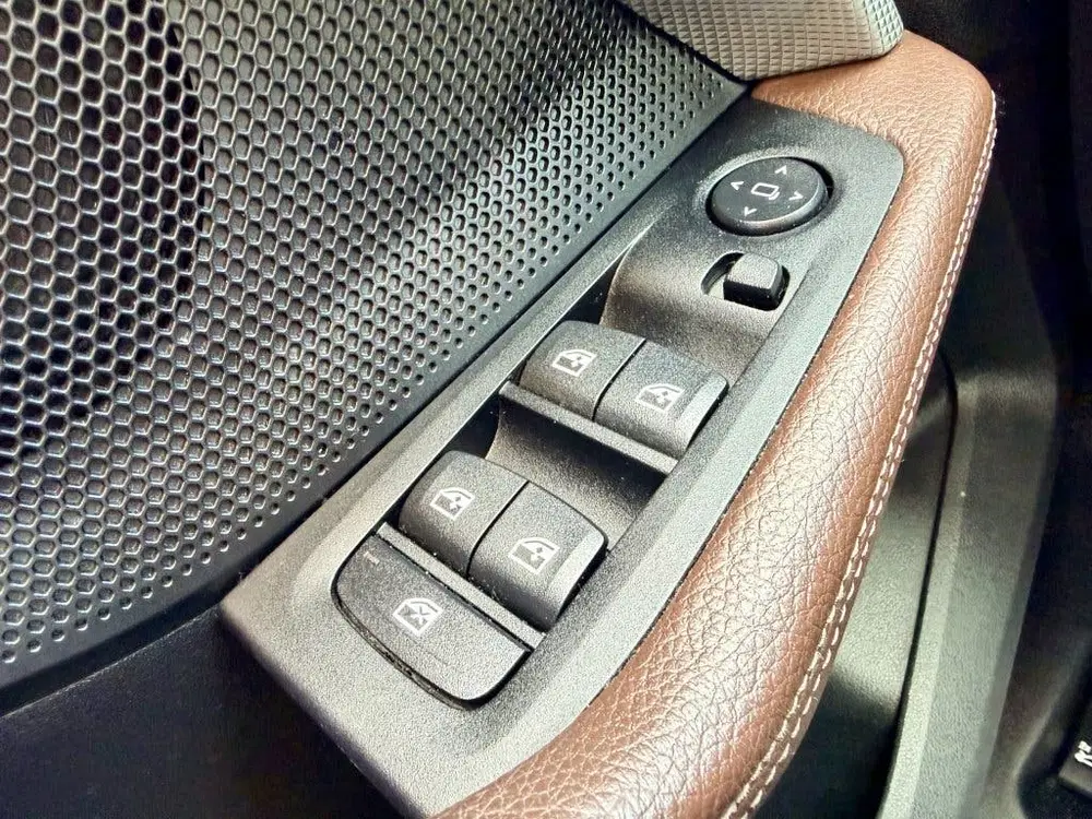 BMW 1-serie 118i Business ed. Panodak uit 2022, foto 14