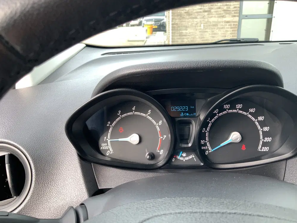 Ford Transit Courier 1.0 Limited EcoBoost S&S BENZINE Airco uit 2023, foto 6