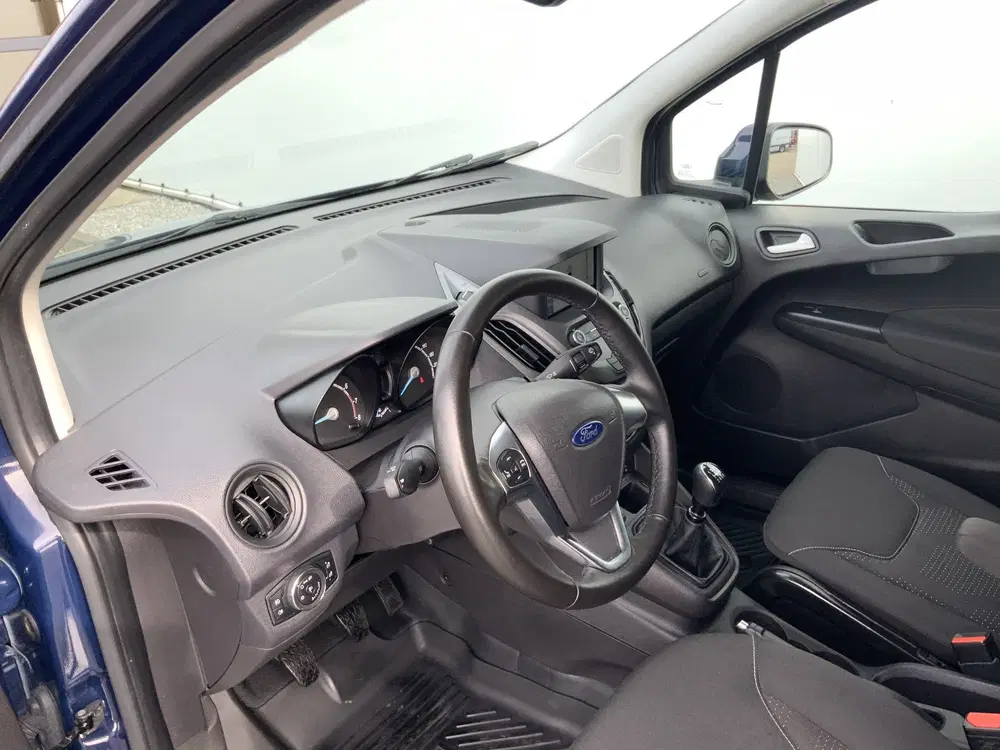 Ford Transit Courier 1.0 Limited EcoBoost S&S BENZINE Airco uit 2023, foto 9