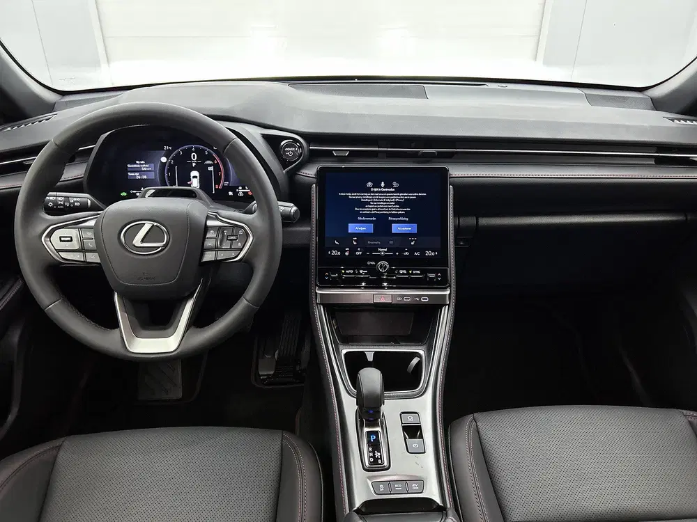 Lexus LBX Emotion 2WD Tech Pack uit 2025, foto 4