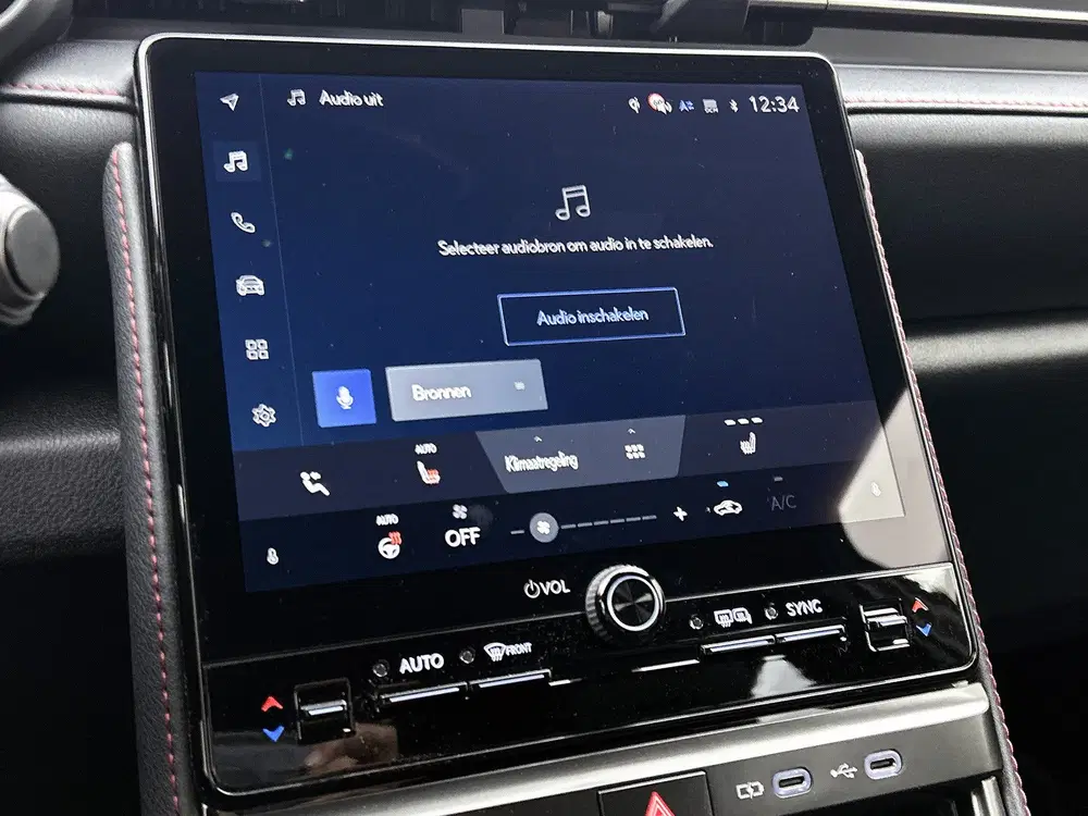 Lexus LBX Emotion 2WD Tech Pack uit 2025, foto 7