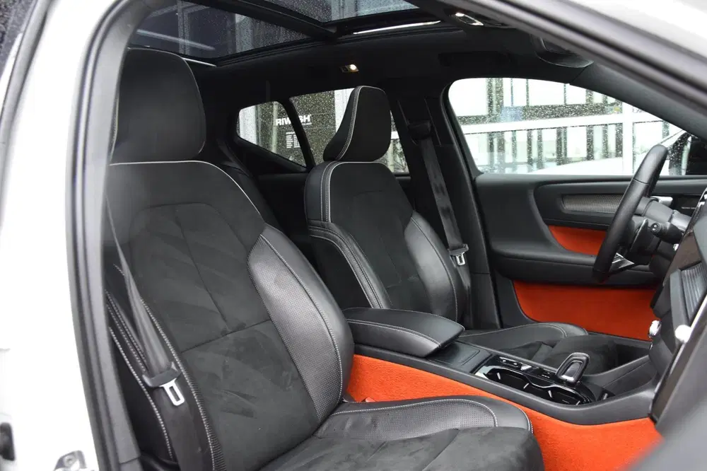 Volvo XC40 2.0 T5 AWD R-Design Automaat Pano Camera A uit 2019, foto 10