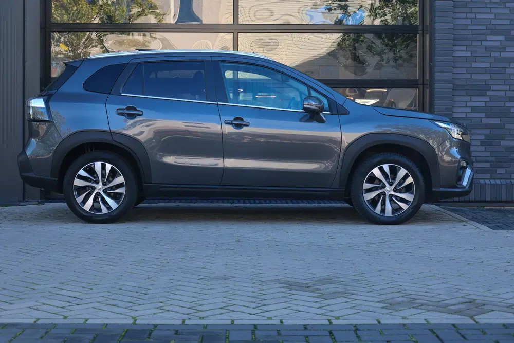 Suzuki S-Cross 1.4 Boosterjet Style Smart Hybrid uit 2025, foto 13