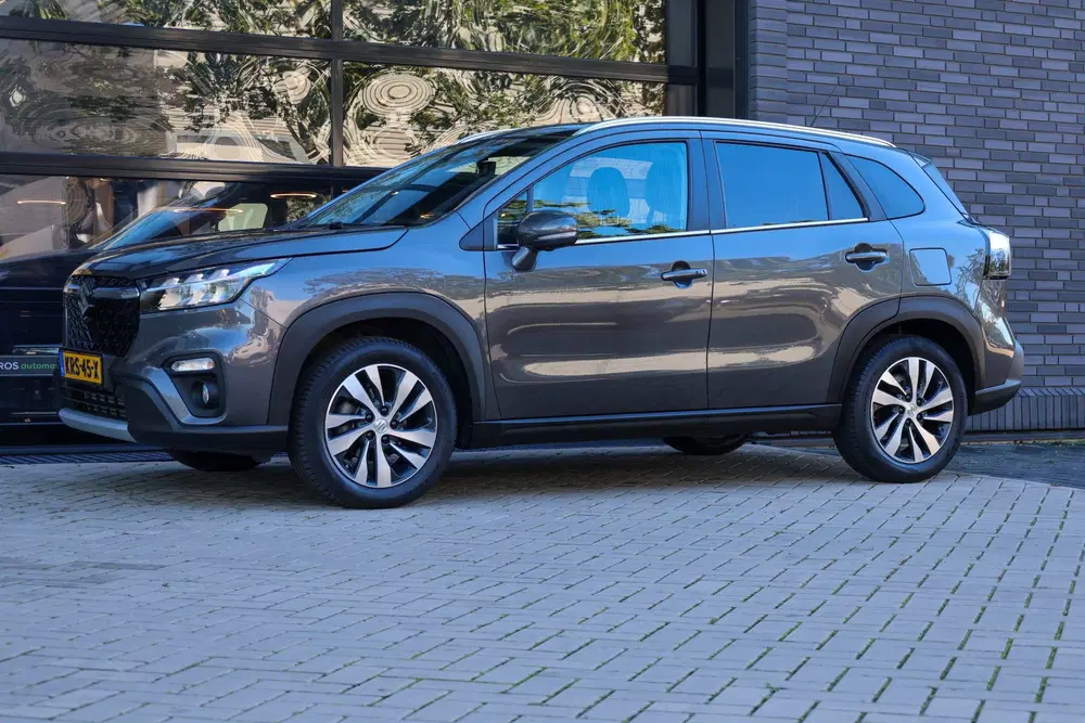 Suzuki S-Cross 1.4 Boosterjet Style Smart Hybrid uit 2025, foto 8