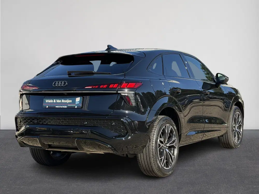 Audi Q3 Sportback 1.5 e-hybrid S edition uit 2026, foto 2