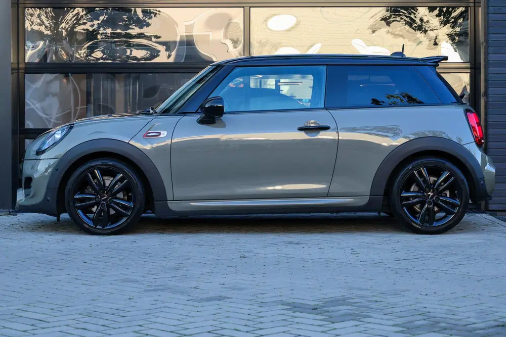 Mini Cooper 1.5 Cooper uit 2019, foto 12