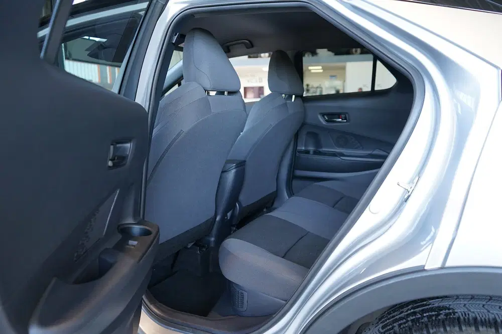 Toyota C-HR 2.0 Hybrid 200 STOEL uit 2024, foto 7