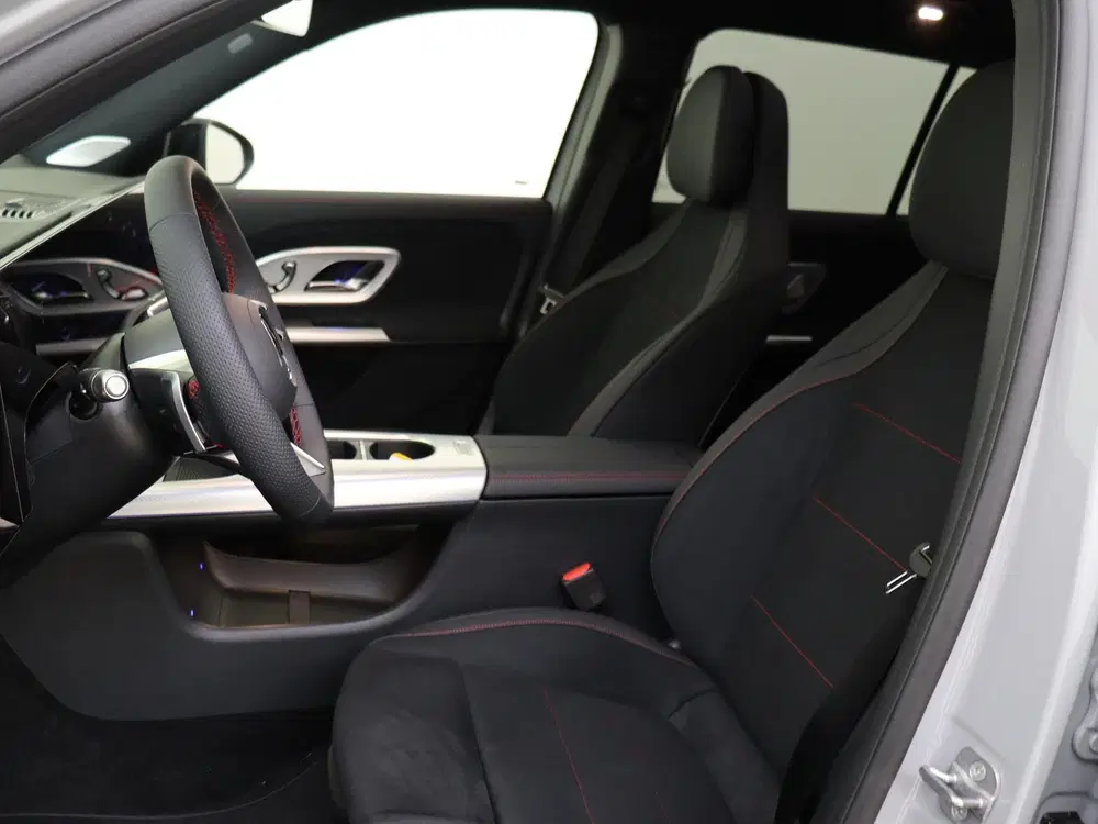 Mercedes-Benz GLB 200 Business Solution AMG AMG Line Plus uit 2026, foto 15