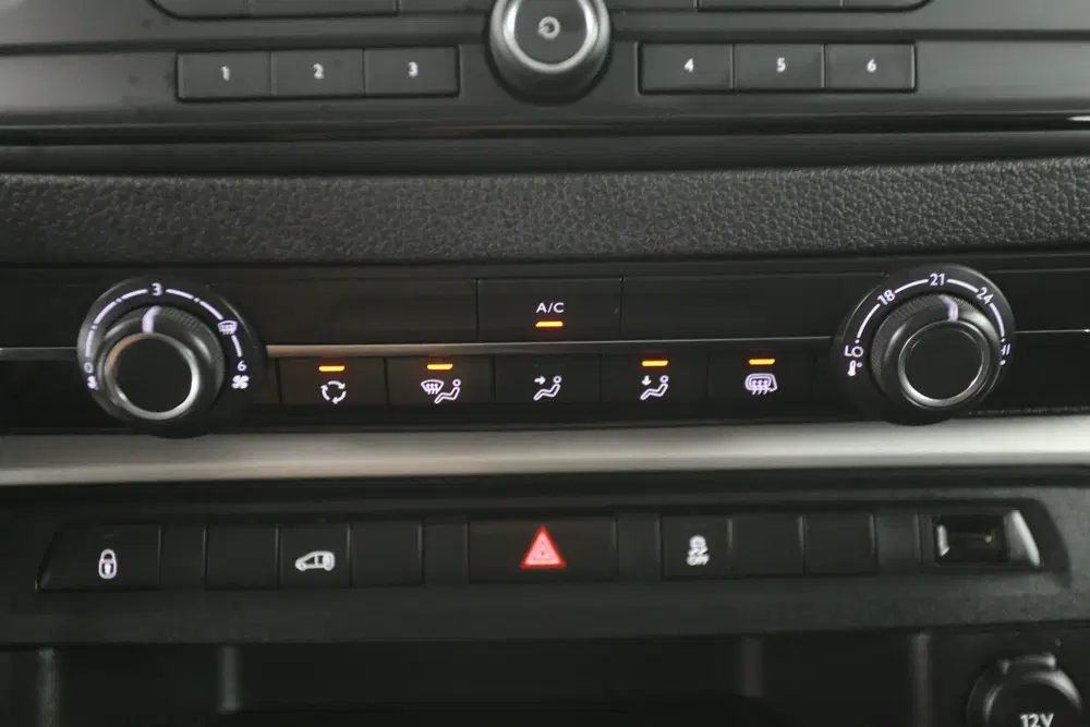Opel Vivaro Elektrisch 75 kWh L2H1 Long Range uit 2022, foto 14