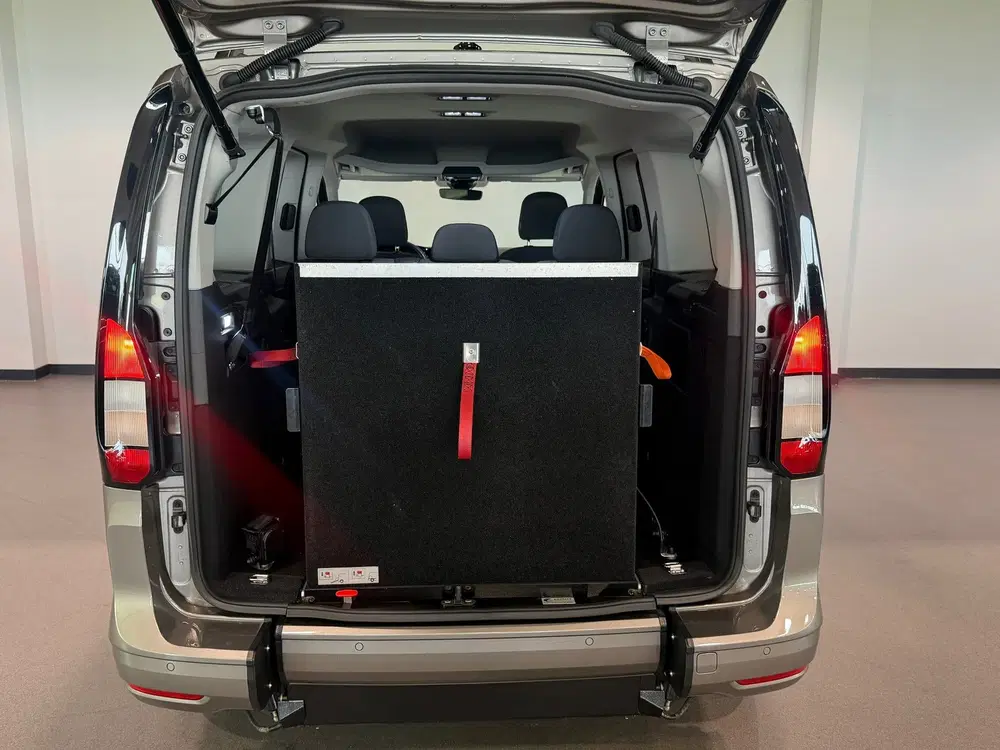 Ford Tourneo CONNECT L2 Rolstoelauto Automaat 5+1 El.Kl uit 2023, foto 7