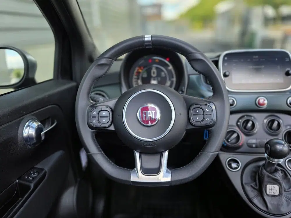 Fiat 500C Hybride uit 2020, foto 13