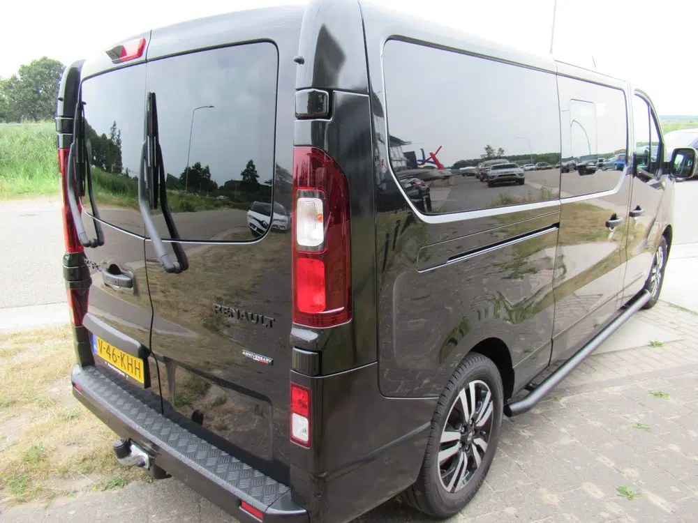 Renault Trafic 2.0 Blue dCi EDC 170PK anniversary T29 L2H uit 2024, foto 2