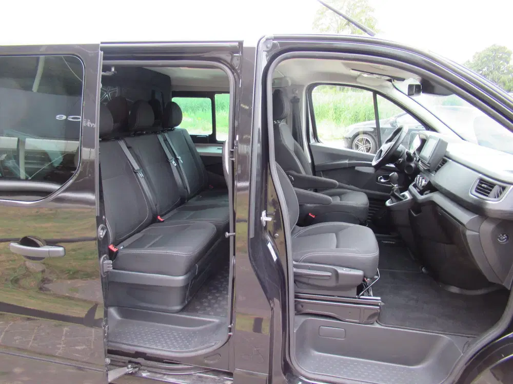 Renault Trafic 2.0 Blue dCi EDC 170PK anniversary T29 L2H uit 2024, foto 7