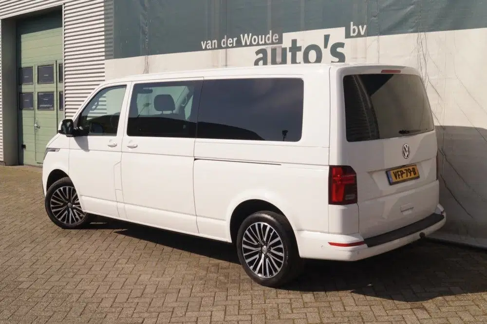Volkswagen Transporter 2.0 TDI 199pk DSG Bulli 4Motion Dubbe uit 2020, foto 6